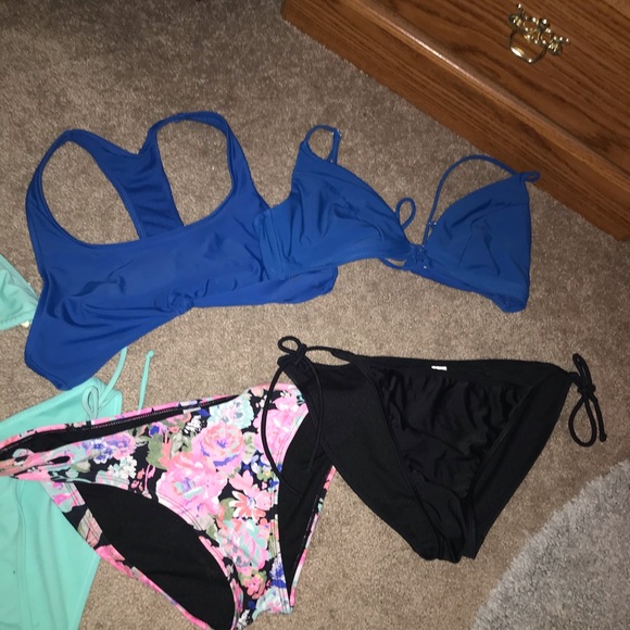 Bikini Swimsuit Lot - Picture 6 of 6